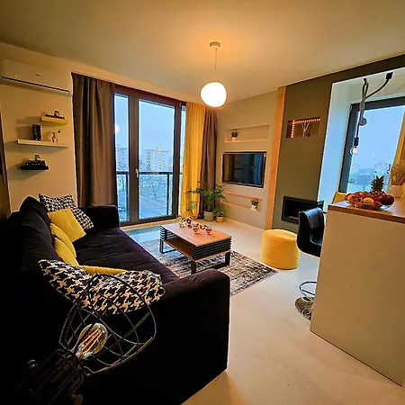 Point Of View Apartment *